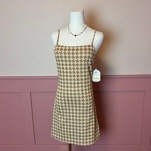 boho indie retro houndstooth mini dress

Altar’d State
Jessie
NWT
Sz Small